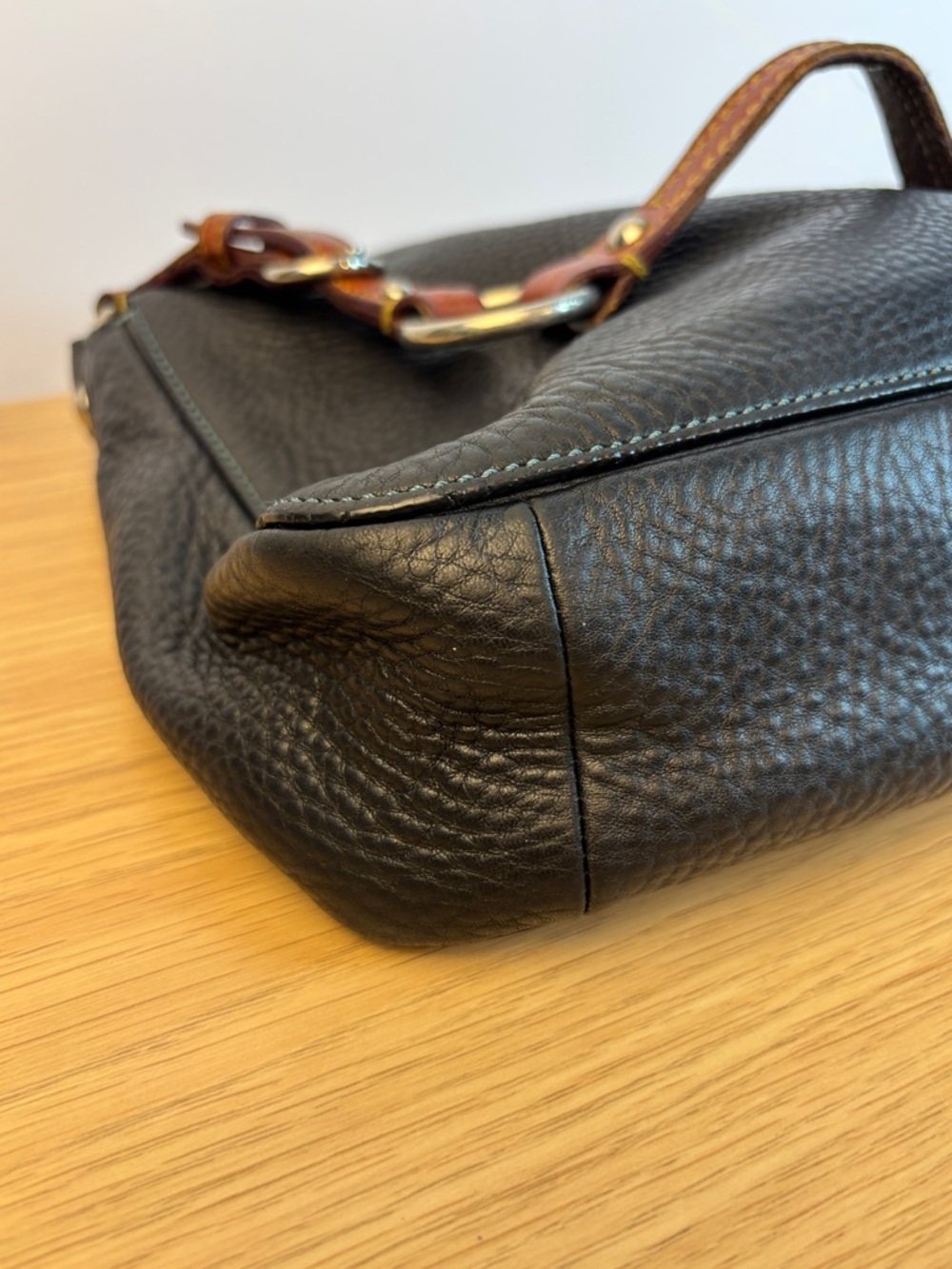 Vintage Coach Chelsea Pebbled Leather Turnlock Hobo Bag. - Picture 12 of 14